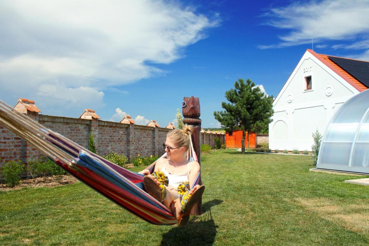Margareta Panzio Hotel Horvatzsidany ภายนอก รูปภาพ
