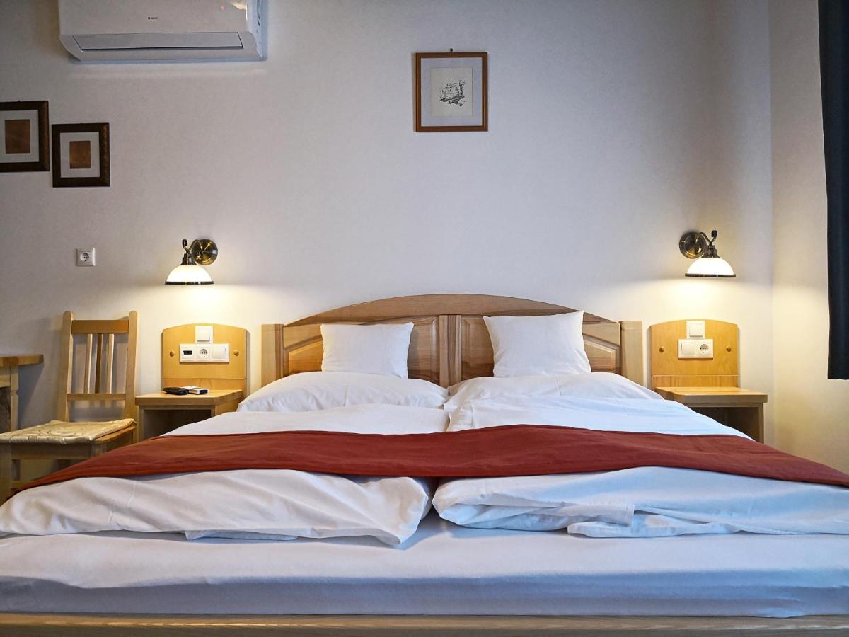 Margareta Panzio Hotel Horvatzsidany ภายนอก รูปภาพ