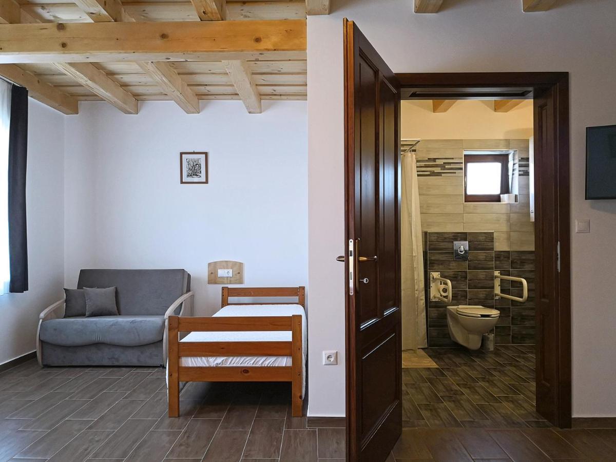 Margareta Panzio Hotel Horvatzsidany ภายนอก รูปภาพ