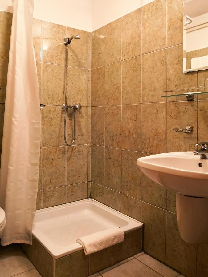 Margareta Panzio Hotel Horvatzsidany ภายนอก รูปภาพ
